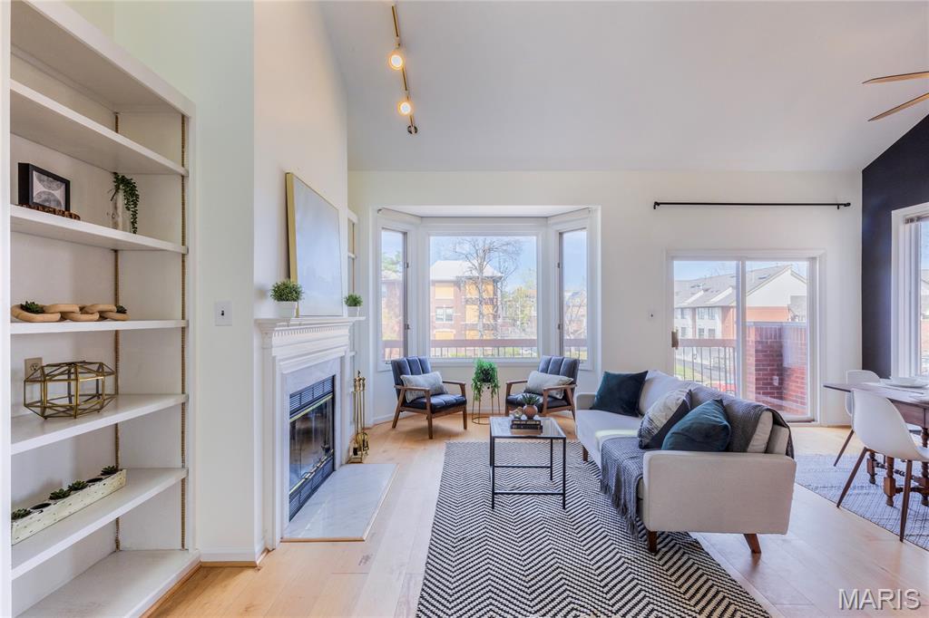 5600 Waterman/Warwick - Residential