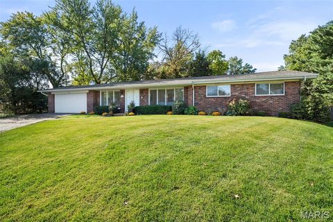 1301 Geders Lane Warson Woods MO 63122