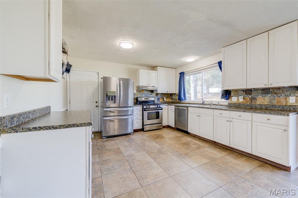 Country Lake Estates - Residential