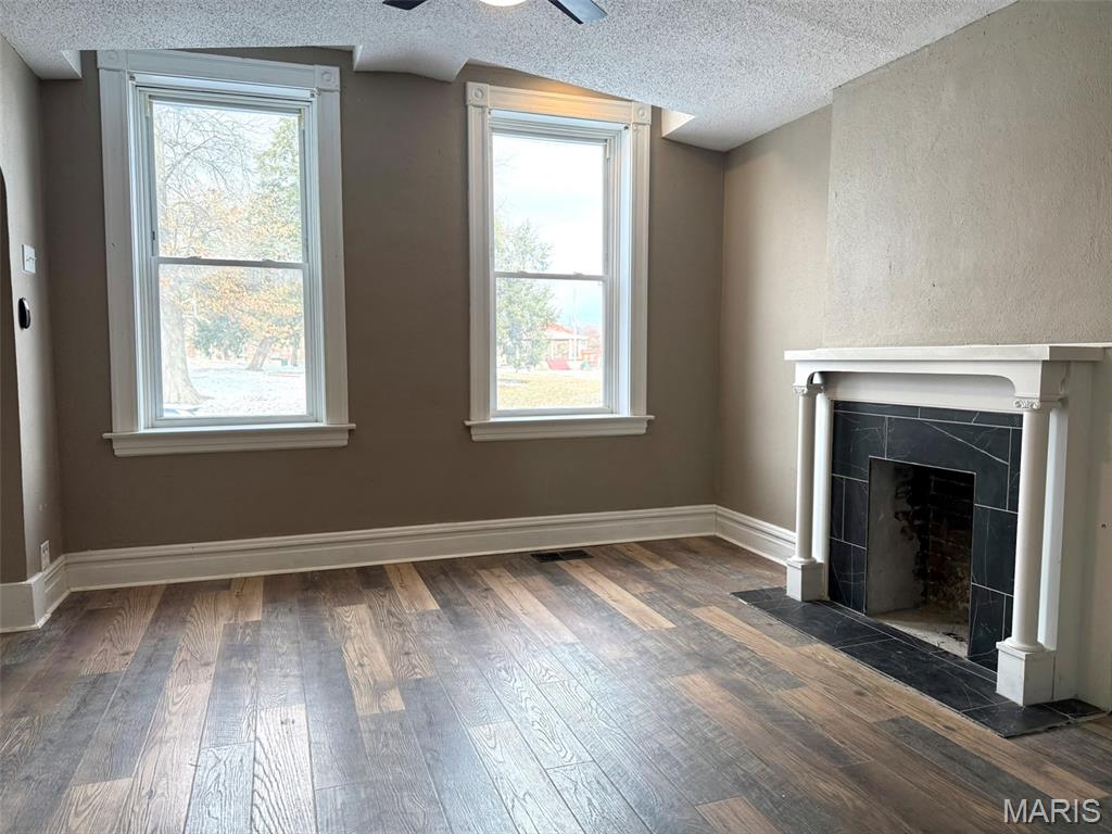 St Louis Commons Add - Residential