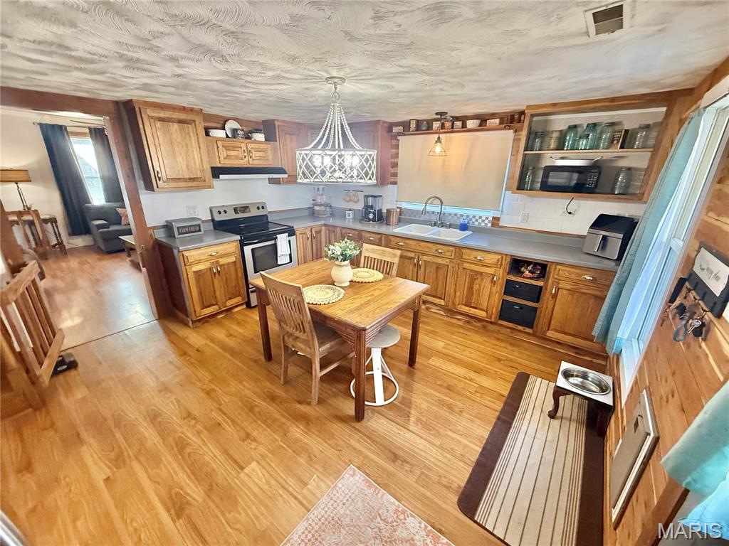 Sur Rts Estate - Residential