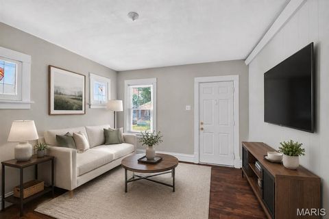Tiny photo for 2318 Patton Avenue, Brentwood, MO 63144 (MLS # 26030566)