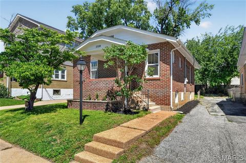 Photo of 2318 Patton Avenue, Brentwood, MO 63144 (MLS # 26030566)
