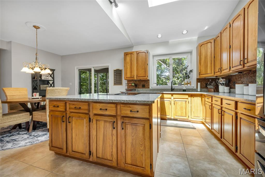 Grover, Missouri 63040, United States, 5 Bedrooms Bedrooms, ,4 BathroomsBathrooms,Residential,Active,171291