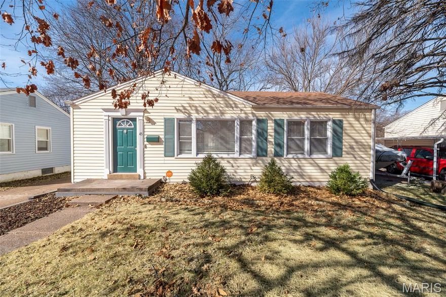 Charming 2 bedroom, 1 bathroom home on a great neighborhood street. This home offers a functional layout, comfortable living spaces, and great natural light throughout. The basement is partially finished for additional living space. Perfect to call home or add to an investment rental portfolio.