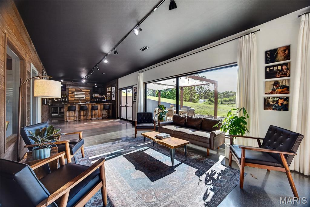 N/A - Commercial Sale