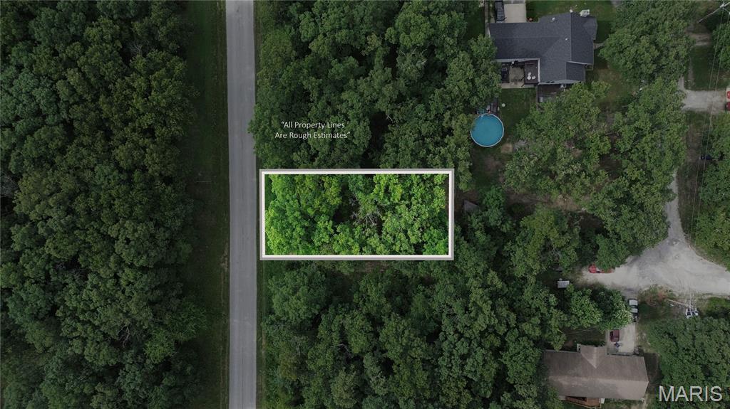 Lake St Clair - Land