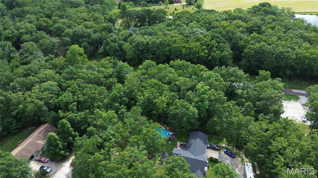 Lake St Clair - Land