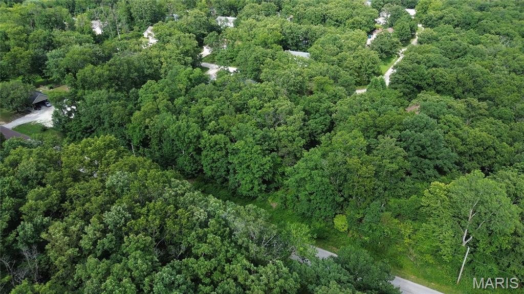 Lake St Clair - Land