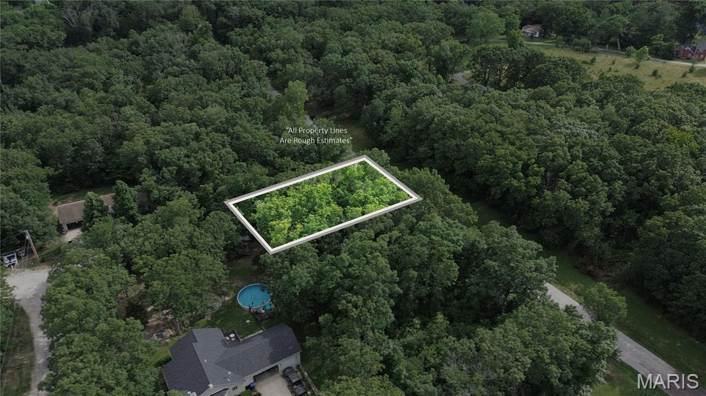 Lake St Clair - Land