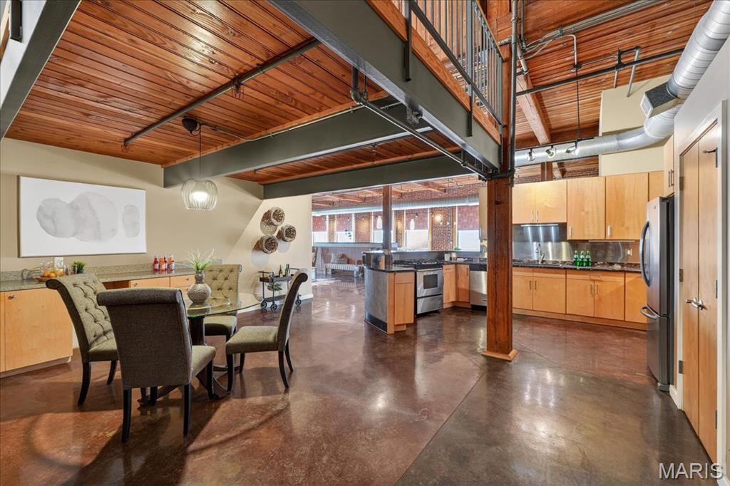 Elder Shirt Lofts Condos - Residential