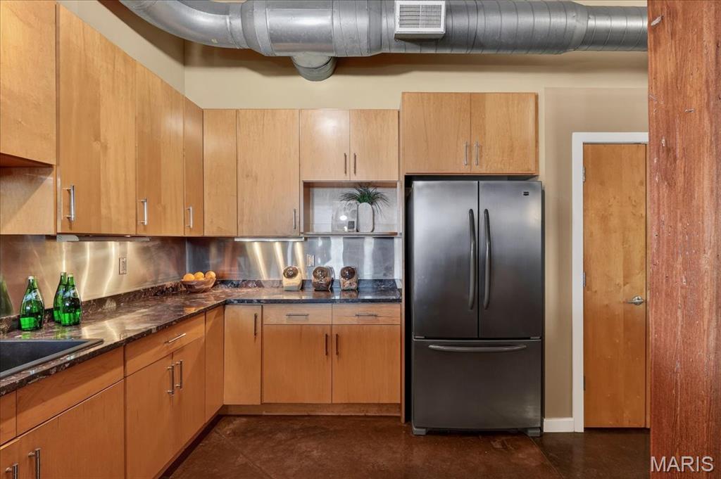 Elder Shirt Lofts Condos - Residential