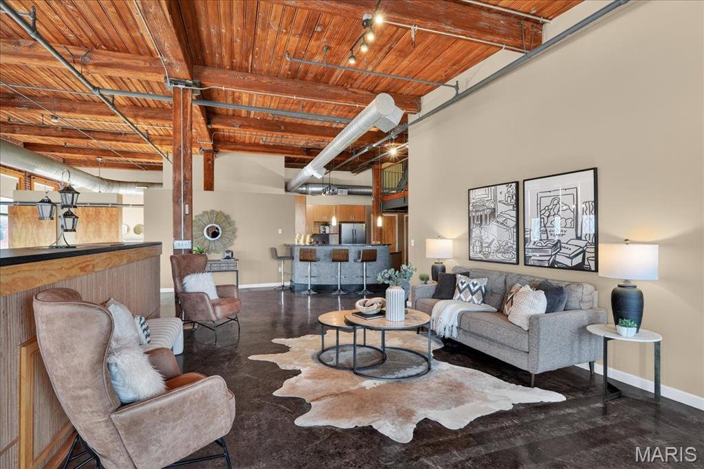 Elder Shirt Lofts Condos - Residential