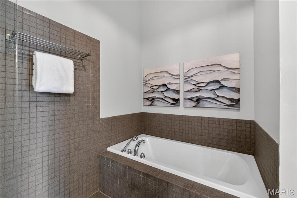 Elder Shirt Lofts Condos - Residential