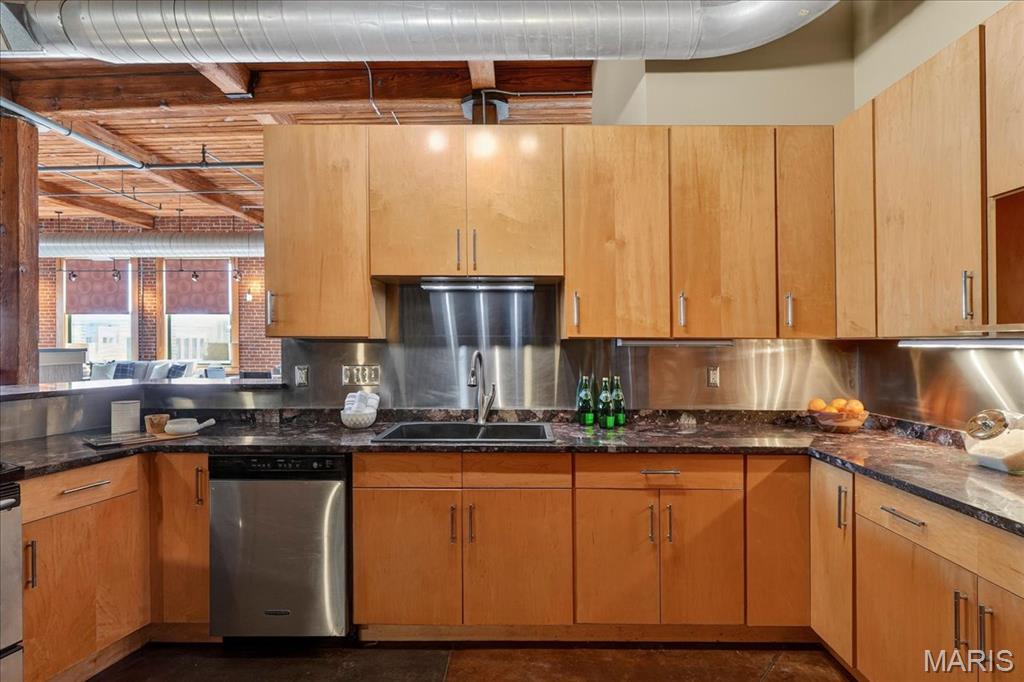 Elder Shirt Lofts Condos - Residential