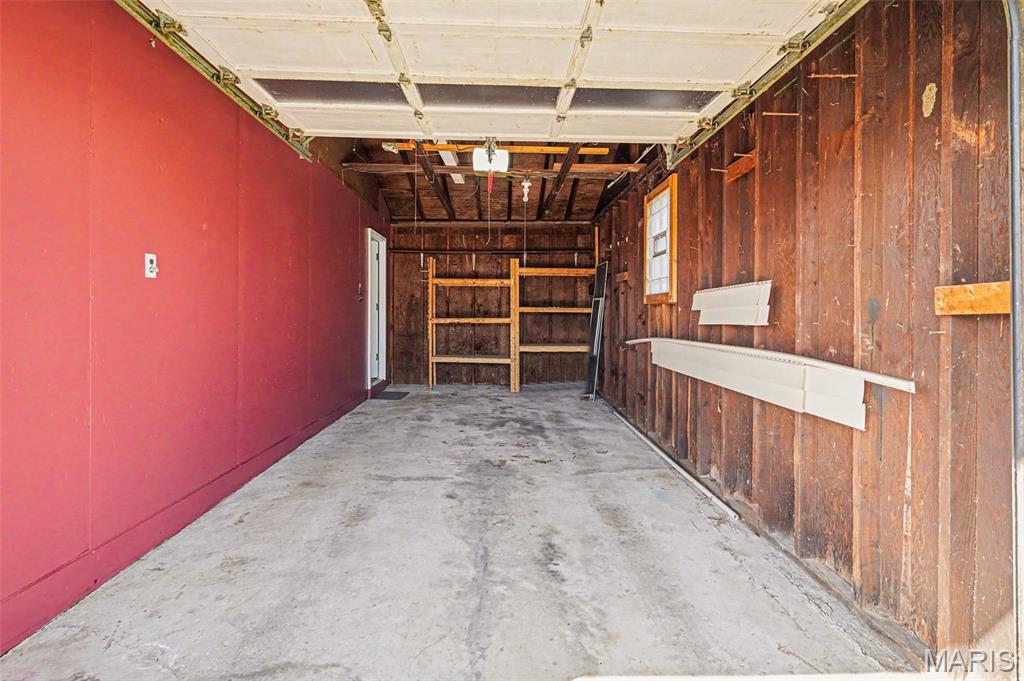 Crecelius Manor - Residential