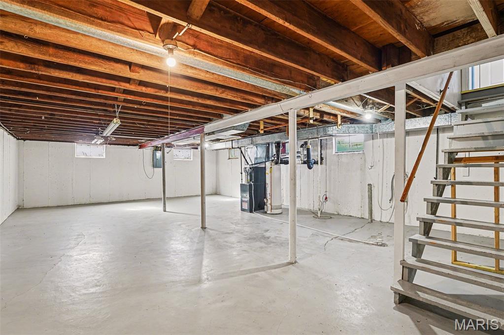 Crecelius Manor - Residential