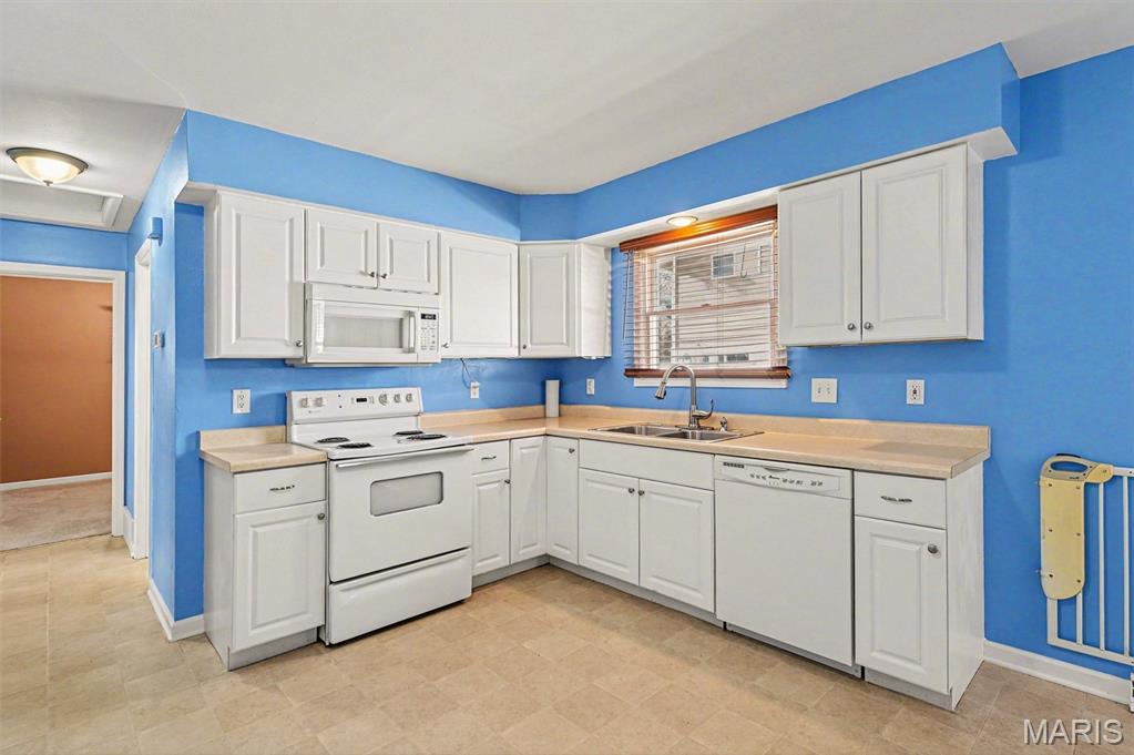 Crecelius Manor - Residential