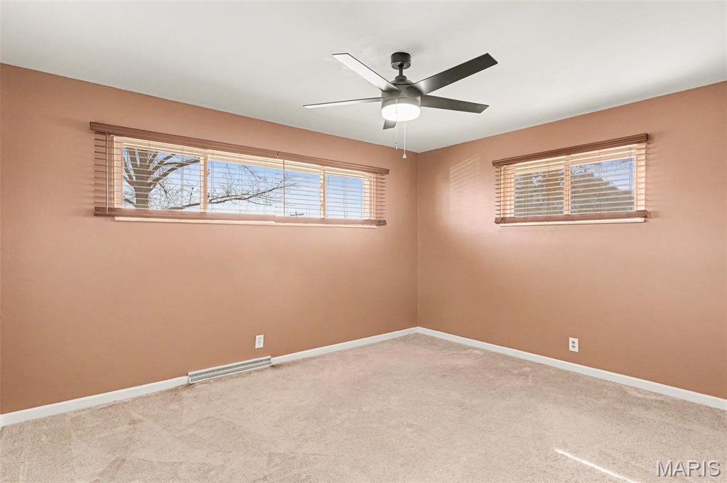 Crecelius Manor - Residential