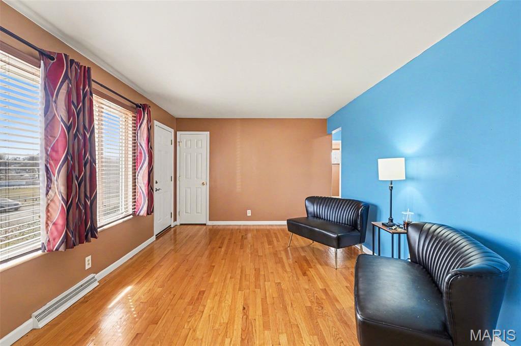 Crecelius Manor - Residential