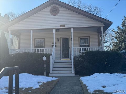 7250 Arsenal Street Maplewood MO 63143