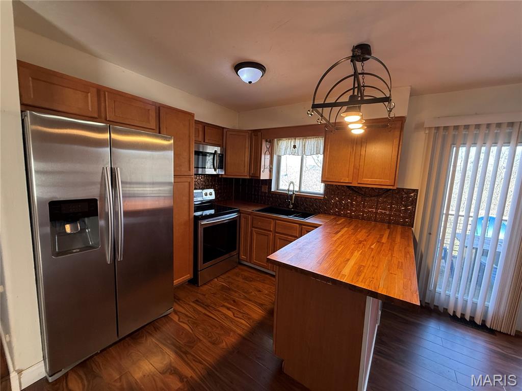 Weber Hill Manor 5 - Residential