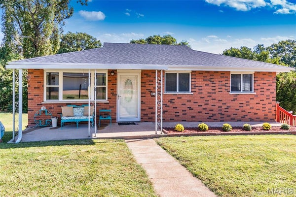 2912 RAW WIND DR, HIGH RIDGE, MO 63049 - Image c0f435a48cd5bf0a446ecbbb9b31d298/3964150785