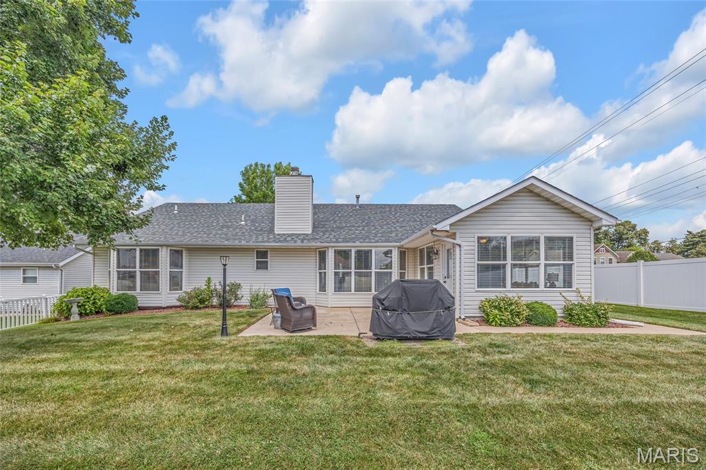 O'Fallon, Missouri 63366, United States, 3 Bedrooms Bedrooms, ,2 BathroomsBathrooms,Residential,Pending,189965