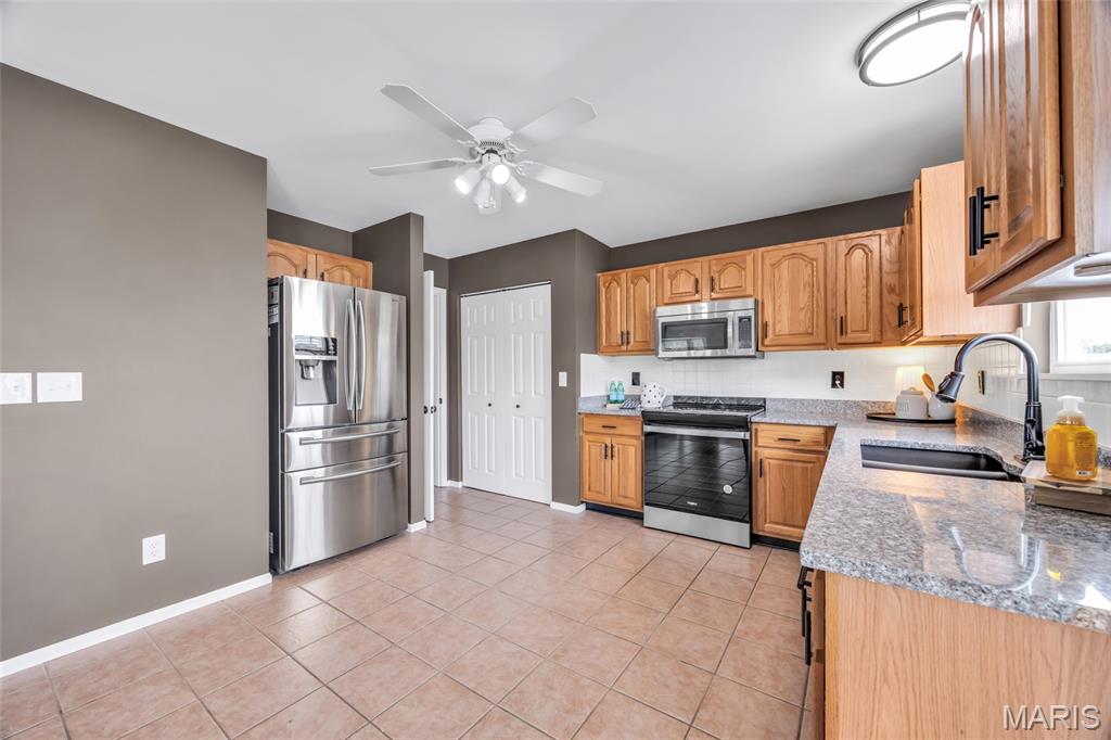 O'Fallon, Missouri 63366, United States, 3 Bedrooms Bedrooms, ,2 BathroomsBathrooms,Residential,Pending,189965