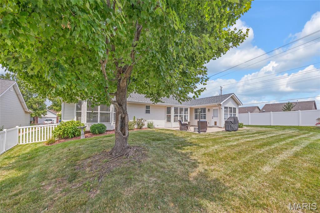 O'Fallon, Missouri 63366, United States, 3 Bedrooms Bedrooms, ,2 BathroomsBathrooms,Residential,Pending,189965