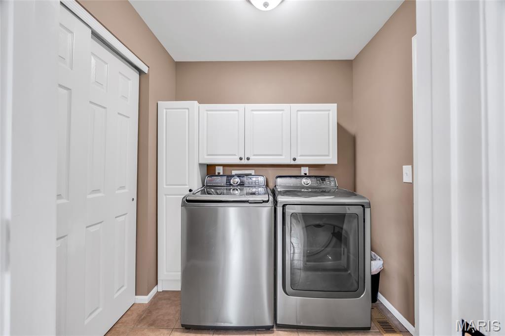 O'Fallon, Missouri 63366, United States, 3 Bedrooms Bedrooms, ,2 BathroomsBathrooms,Residential,Pending,189965