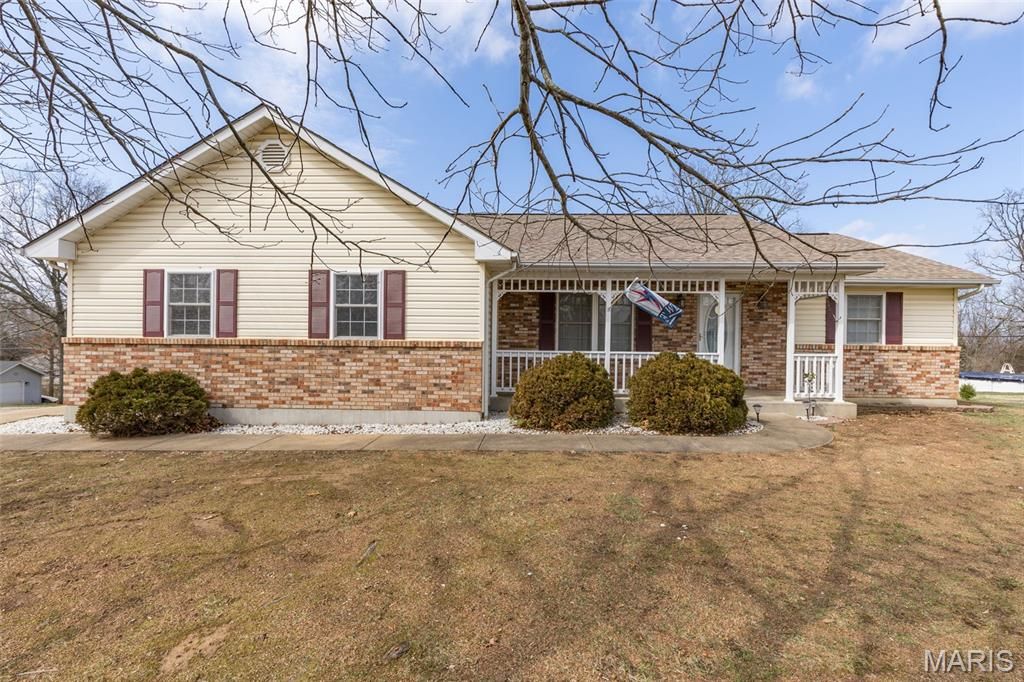 Photo of 1515 Saint Francois Road, Bonne Terre, MO 63628 (MLS # 26013906)