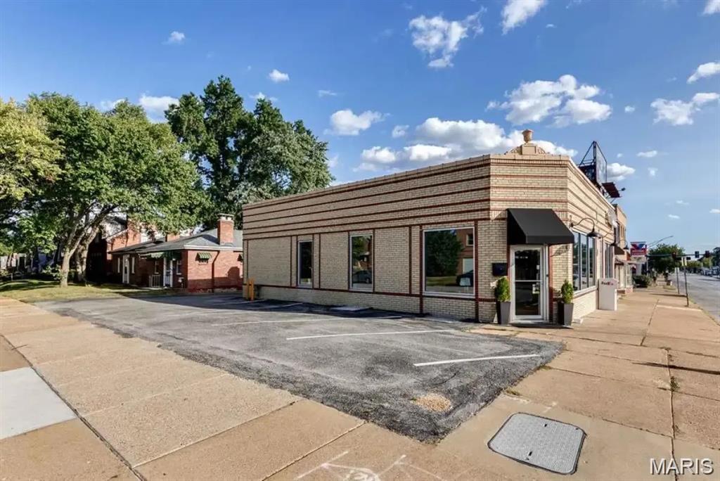 John F McDermotts Morning Sid - Commercial Sale