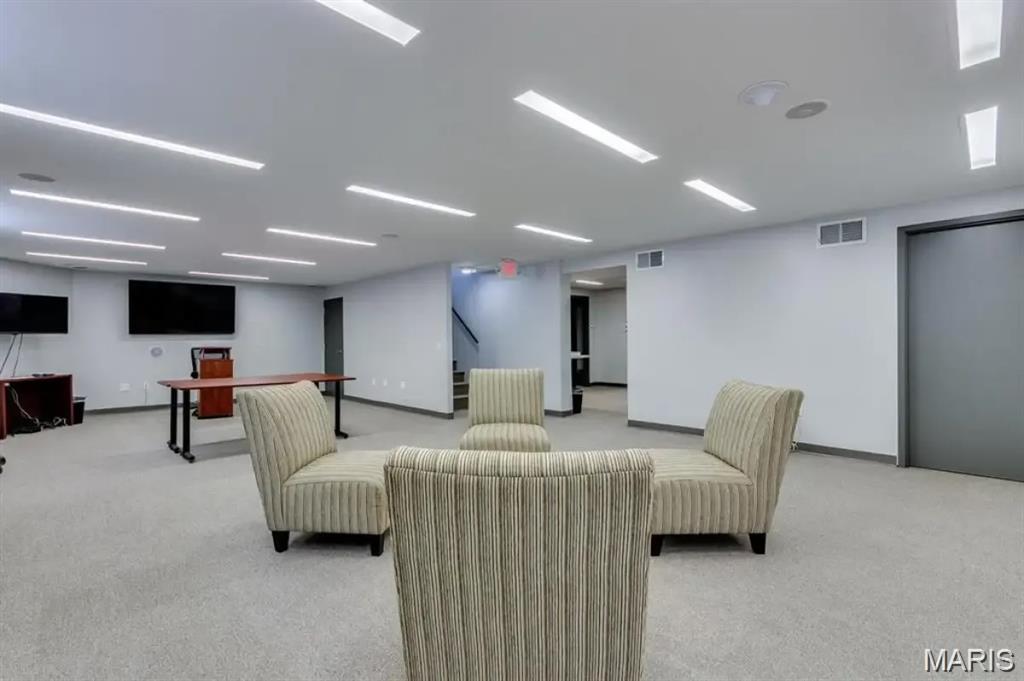 John F McDermotts Morning Sid - Commercial Sale