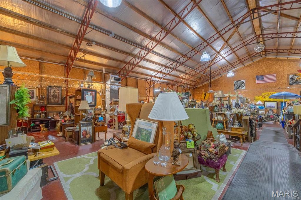 n/a - Commercial Sale