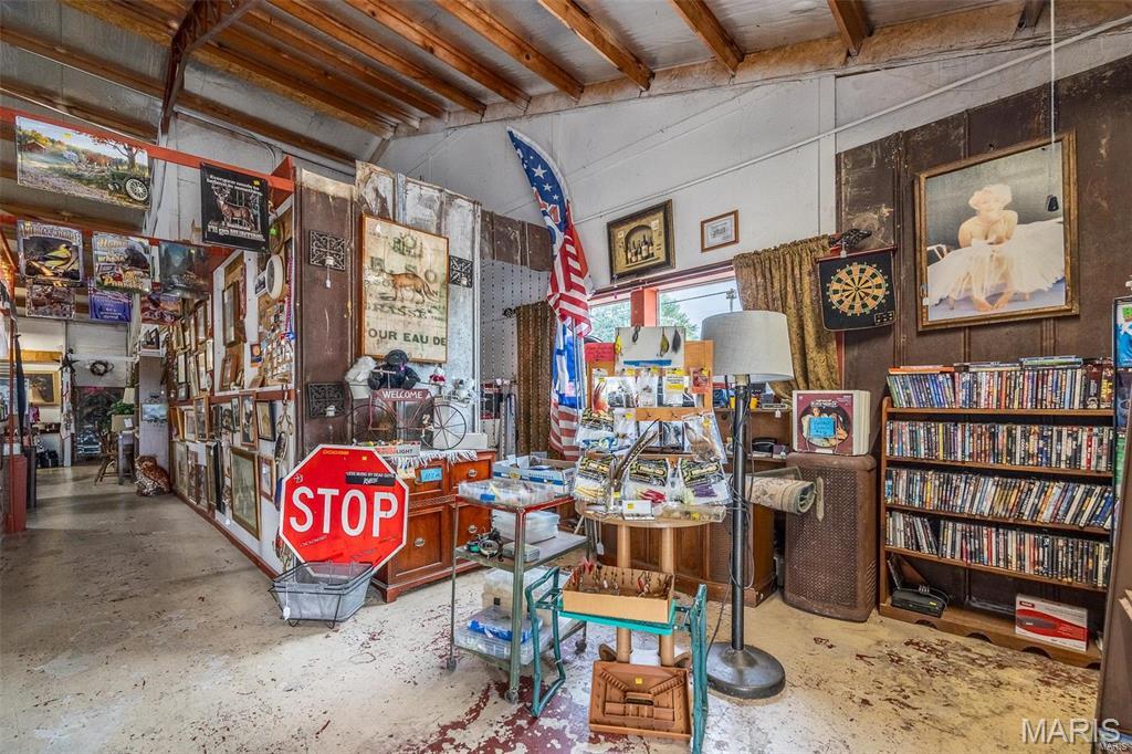 n/a - Commercial Sale