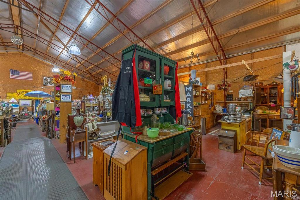 n/a - Commercial Sale