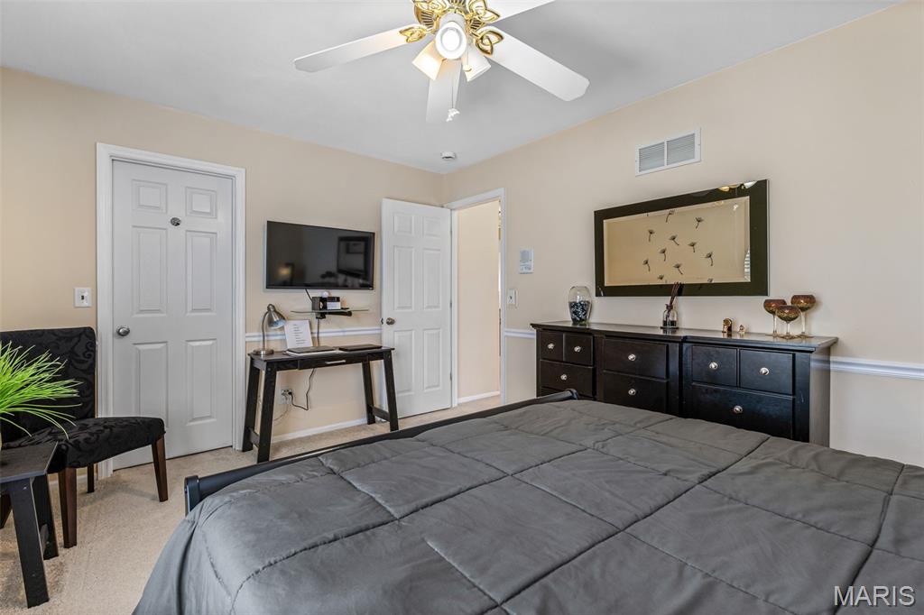 Carlton Manor - Residential