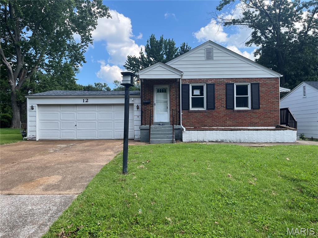 Photo of 12 Saint Martha Court, Florissant, MO 63031 (MLS # 26056889)