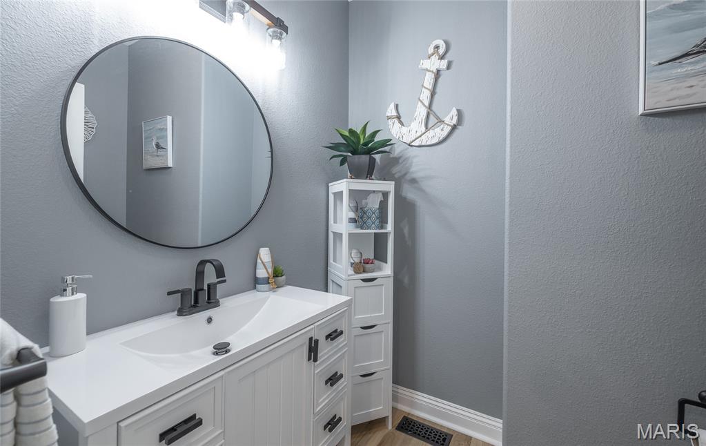 Topsider Sub Condo 2nd Add Un - Residential