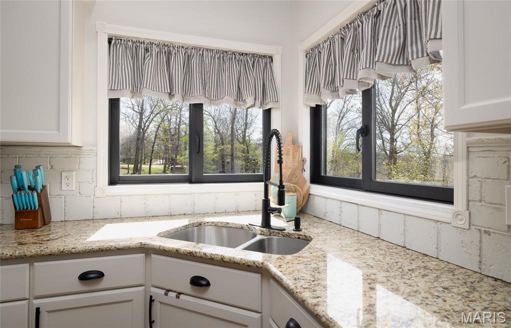 Topsider Sub Condo 2nd Add Un - Residential