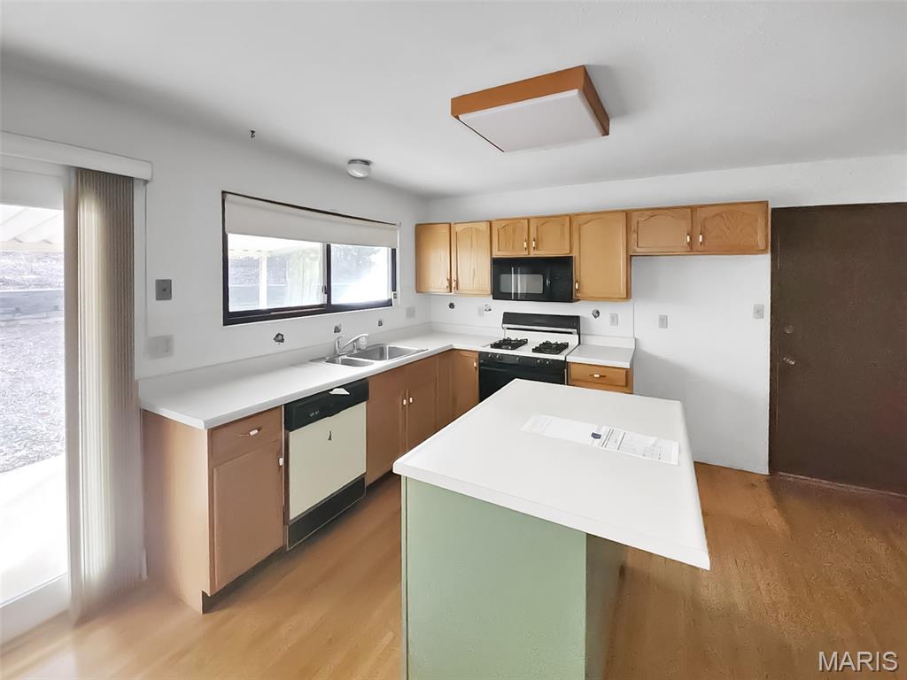 Glenrich Manor - Residential