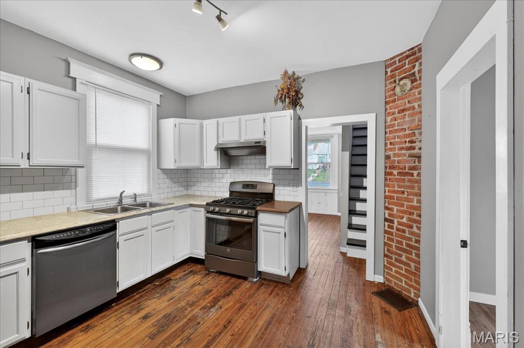 Laclede Sub Of West Maplewood - Residential