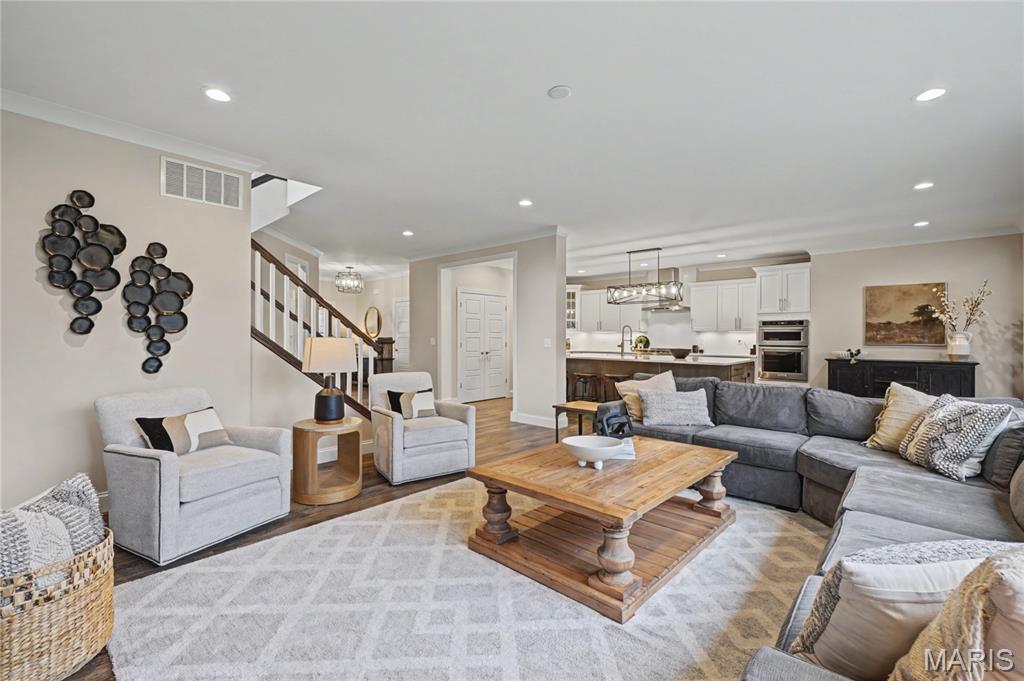 Hidden Vista Estate - Residential