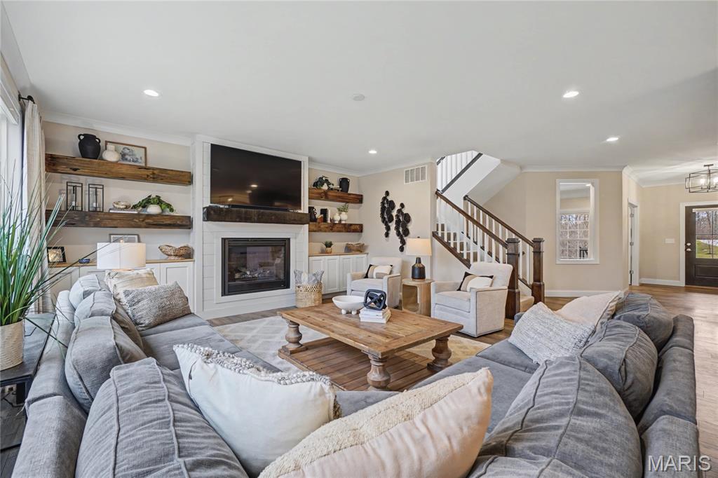 Hidden Vista Estate - Residential