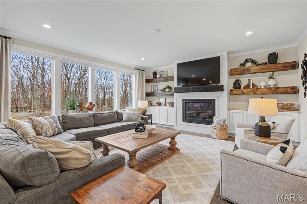 Hidden Vista Estate - Residential