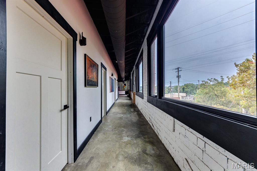 Greenwood - Commercial Sale