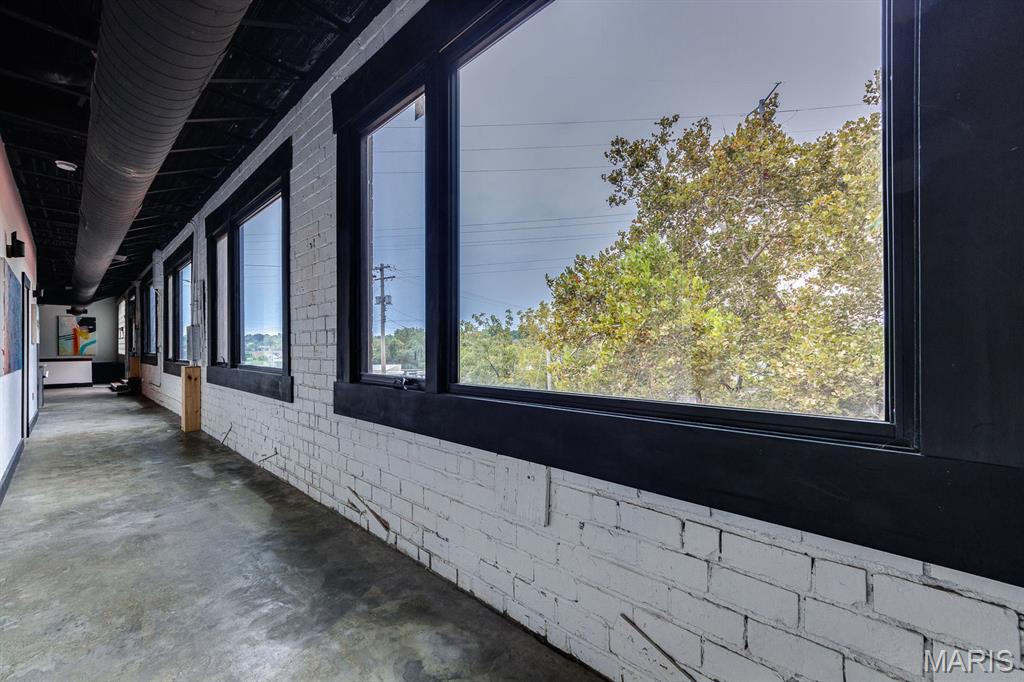 Greenwood - Commercial Sale