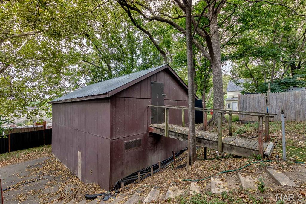 Greenwood - Commercial Sale