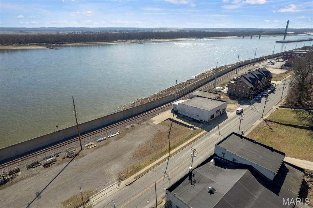 n/a - Commercial Sale